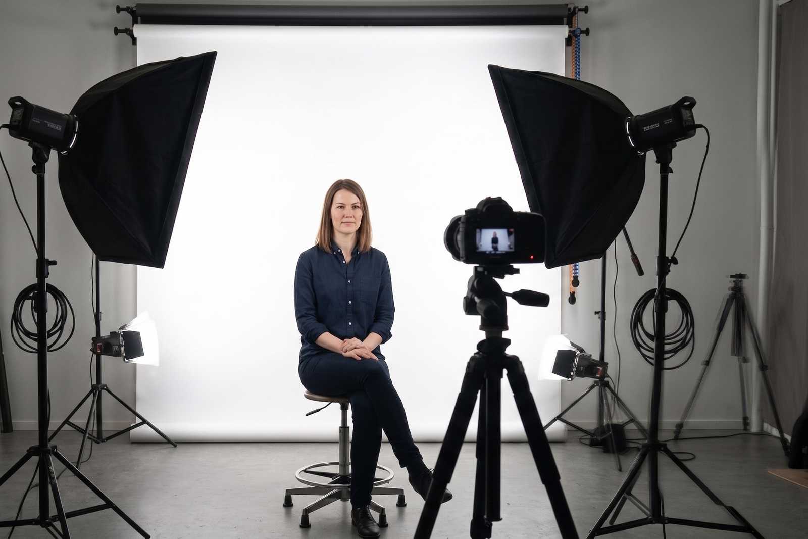 How to Prepare for a Passport Photo: 9 Tips for Your Studio Visit